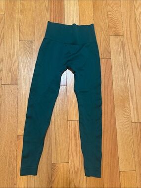 SET Active Sculptflex Legging in Mojito green size Small